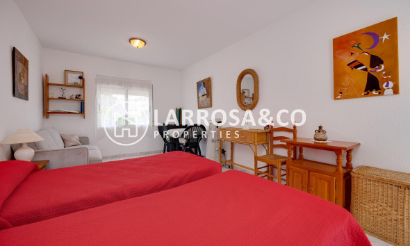 Resale - Semi-detached house - Pilar de la Horadada - Pinar de Campoverde