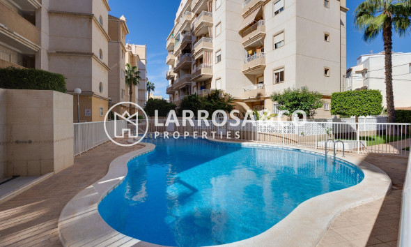 Resale - Ground floor apartment - Torrevieja - Los Locos Beach