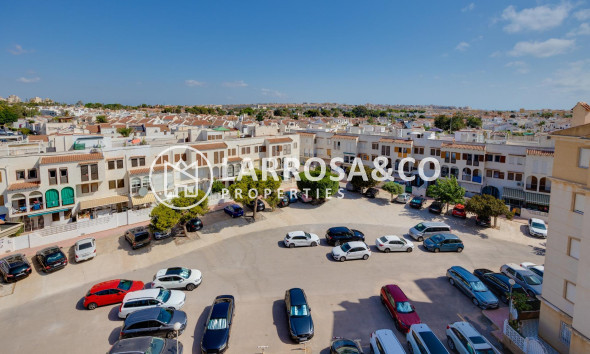 Resale - Ground floor apartment - Torrevieja - Los Locos Beach