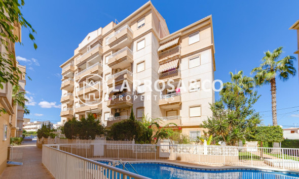 Resale - Ground floor apartment - Torrevieja - Los Locos Beach