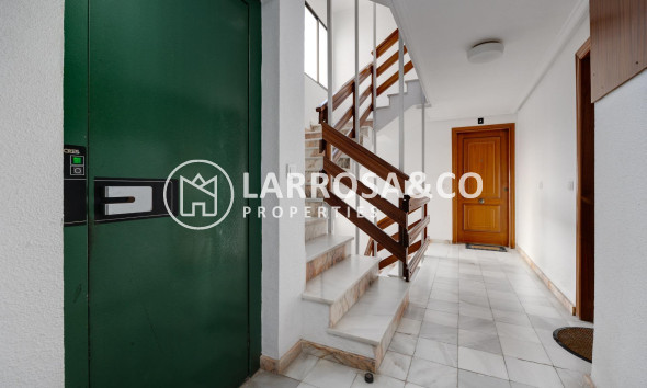 Вторичный рынок - Квартира - Торревьеха - Las Piscinas Naturales