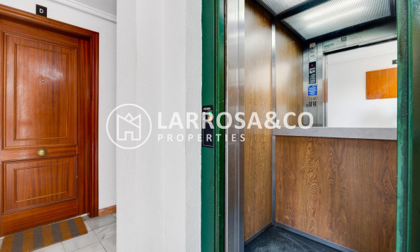 Вторичный рынок - Квартира - Торревьеха - Las Piscinas Naturales