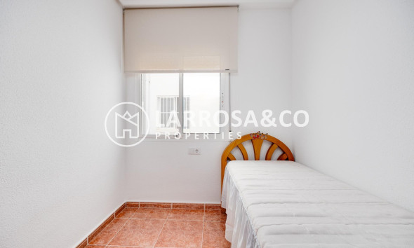 Resale - Apartment - Guardamar del Segura - Pueblo