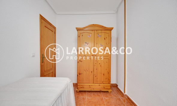 Resale - Apartment - Guardamar del Segura - Pueblo