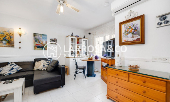 A Vendre - Villa - Torrevieja - Calas blanca