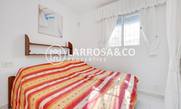 A Vendre - Villa - Torrevieja - Calas blanca