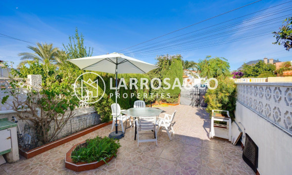 A Vendre - Villa - Torrevieja - Calas blanca