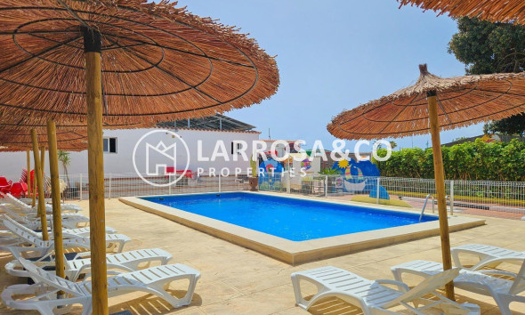 A Vendre - Villa - Torrevieja - Calas blanca