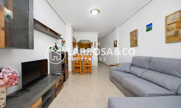Resale - Apartment - Torrevieja - Playa del cura