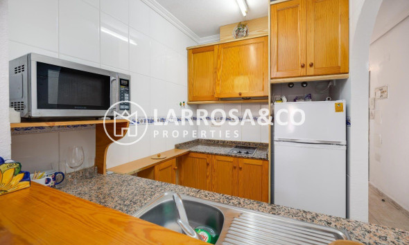 Resale - Apartment - Torrevieja - Playa del cura