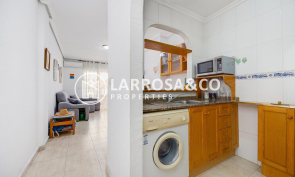 Resale - Apartment - Torrevieja - Playa del cura