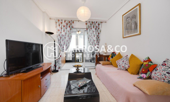 Resale - Apartment - Torrevieja - La Siesta - El Salado - Torreta