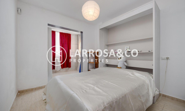 Resale - Apartment - Torrevieja - La Siesta - El Salado - Torreta