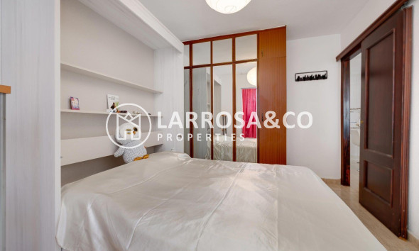 Resale - Apartment - Torrevieja - La Siesta - El Salado - Torreta