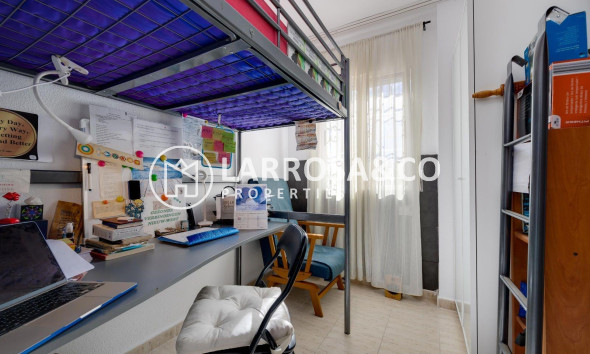 Resale - Apartment - Torrevieja - La Siesta - El Salado - Torreta