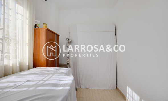 Resale - Apartment - Torrevieja - La Siesta - El Salado - Torreta