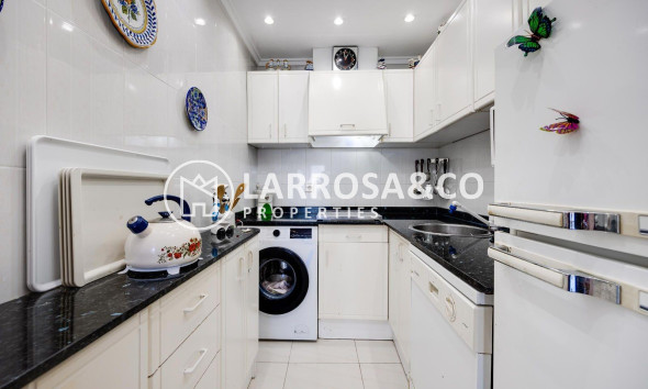 Resale - Apartment - Torrevieja - Cabo cervera