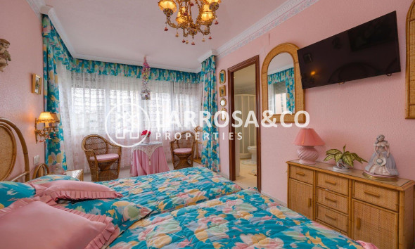 Resale - Apartment - Torrevieja - Cabo cervera