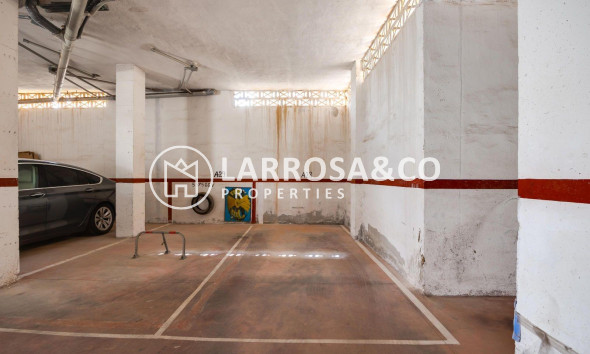 Resale - Apartment - Torrevieja - Cabo cervera