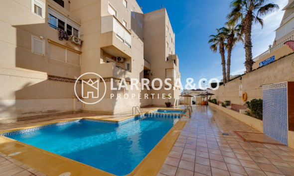 Resale - Apartment - Torrevieja - Cabo cervera