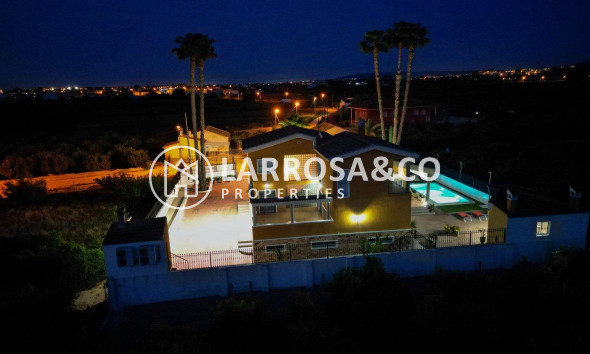 A Vendre - Villa - Orihuela - Orihuela Ciudad