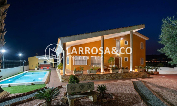 A Vendre - Villa - Orihuela - Orihuela Ciudad