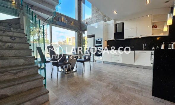 Resale - Detached House/Villa - Torrevieja - Los Angeles