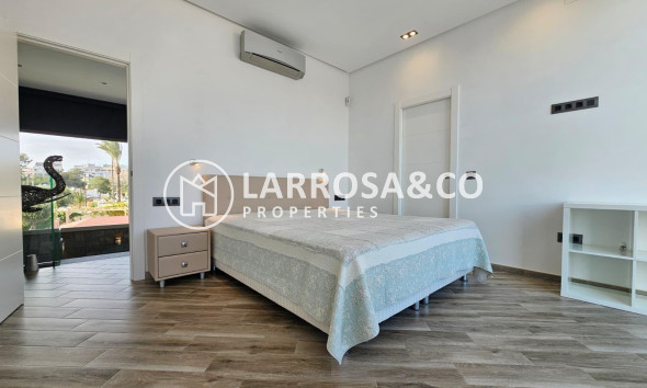 Resale - Detached House/Villa - Torrevieja - Los Angeles