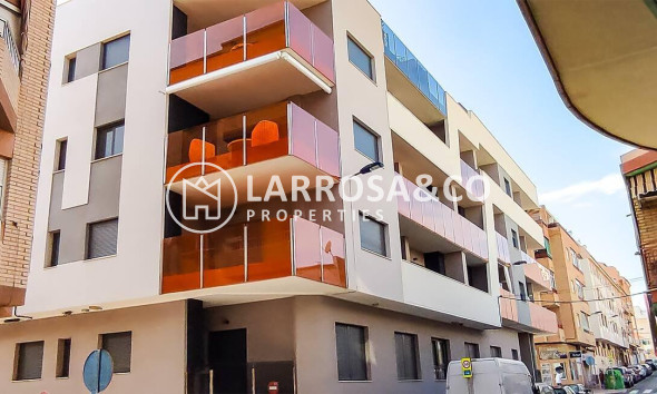 Resale - Apartment - Torrevieja - Centro