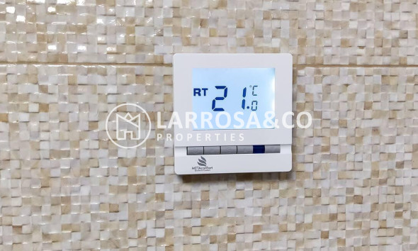 Resale - Apartment - Torrevieja - Centro