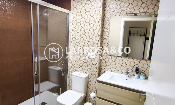 Resale - Apartment - Torrevieja - Centro