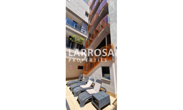 Resale - Apartment - Torrevieja - Centro