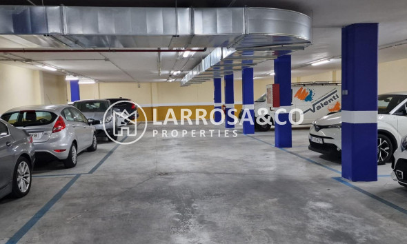 Resale - Apartment - Torrevieja - Centro