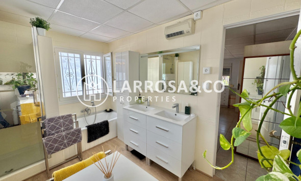 Resale - Detached House/Villa - Dolores - Comunidad valenciana