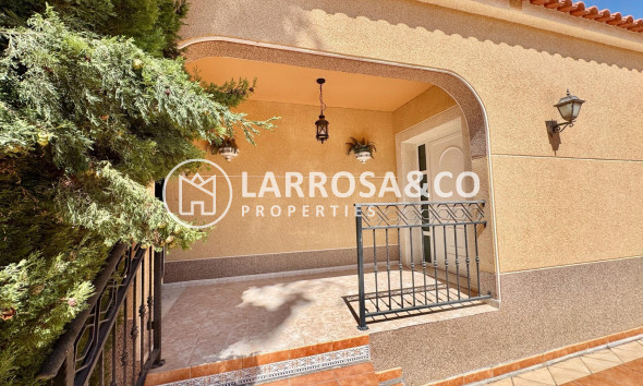 Resale - Detached House/Villa - Dolores - CMNO. ESCORREDOR