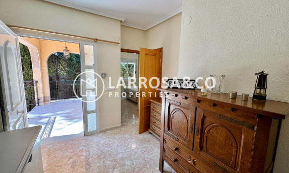 Resale - Detached House/Villa - Dolores - CMNO. ESCORREDOR
