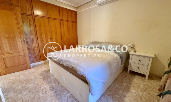 Resale - Detached House/Villa - Dolores - CMNO. ESCORREDOR
