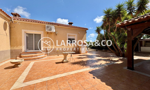 Resale - Detached House/Villa - Dolores - CMNO. ESCORREDOR