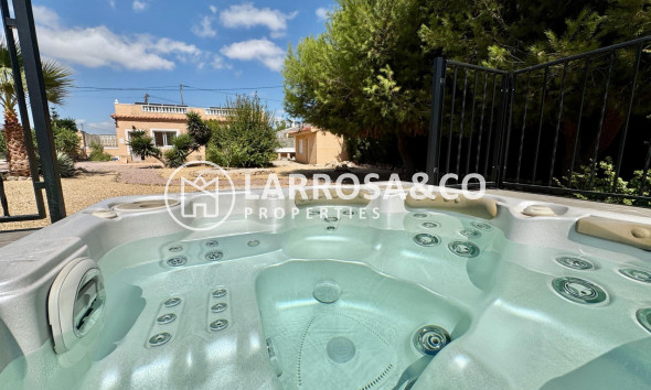 Resale - Detached House/Villa - Dolores - CMNO. ESCORREDOR