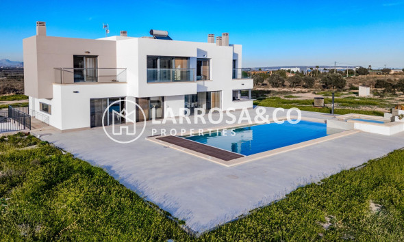 Resale - Detached House/Villa - La Marina