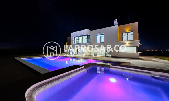 Resale - Detached House/Villa - La Marina