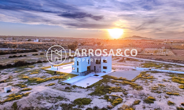 Resale - Detached House/Villa - La Marina