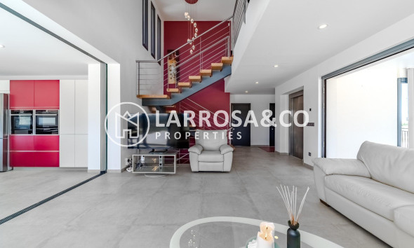 Resale - Detached House/Villa - La Marina