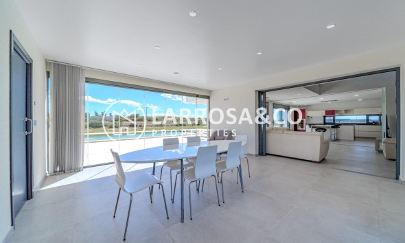 Resale - Detached House/Villa - La Marina