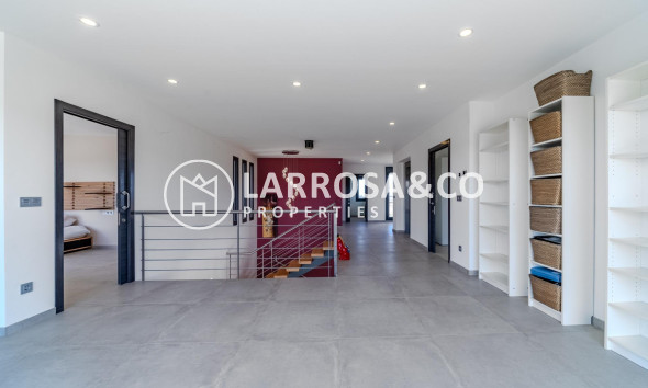 Resale - Detached House/Villa - La Marina