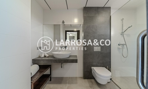 Resale - Detached House/Villa - La Marina