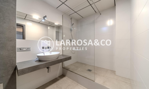 Resale - Detached House/Villa - La Marina