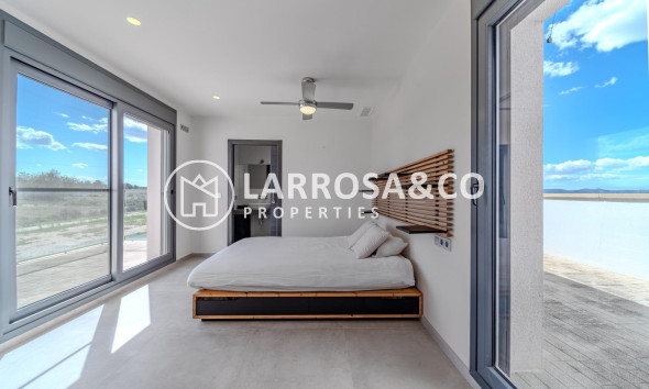 Resale - Detached House/Villa - La Marina