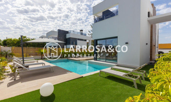 A Vendre - Villa - Torrevieja - Torreta florida