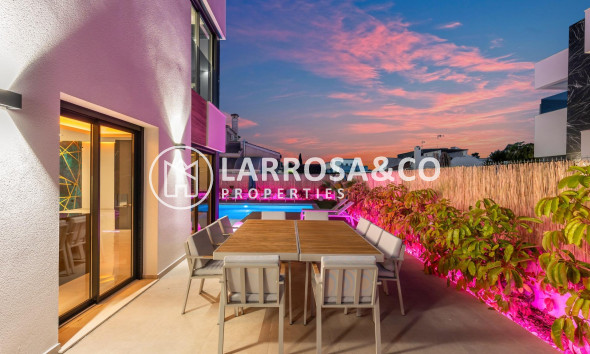 A Vendre - Villa - Torrevieja - Torreta florida